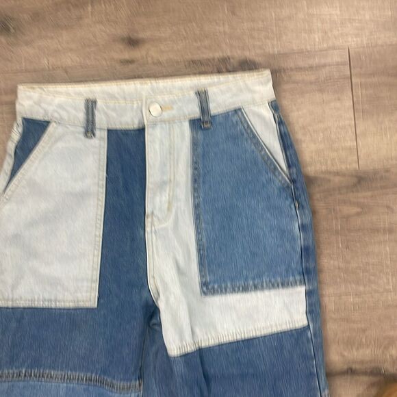 SHEIN Patch Work Two Toned Straight Jeans Size 4 - Picture 4 of 7